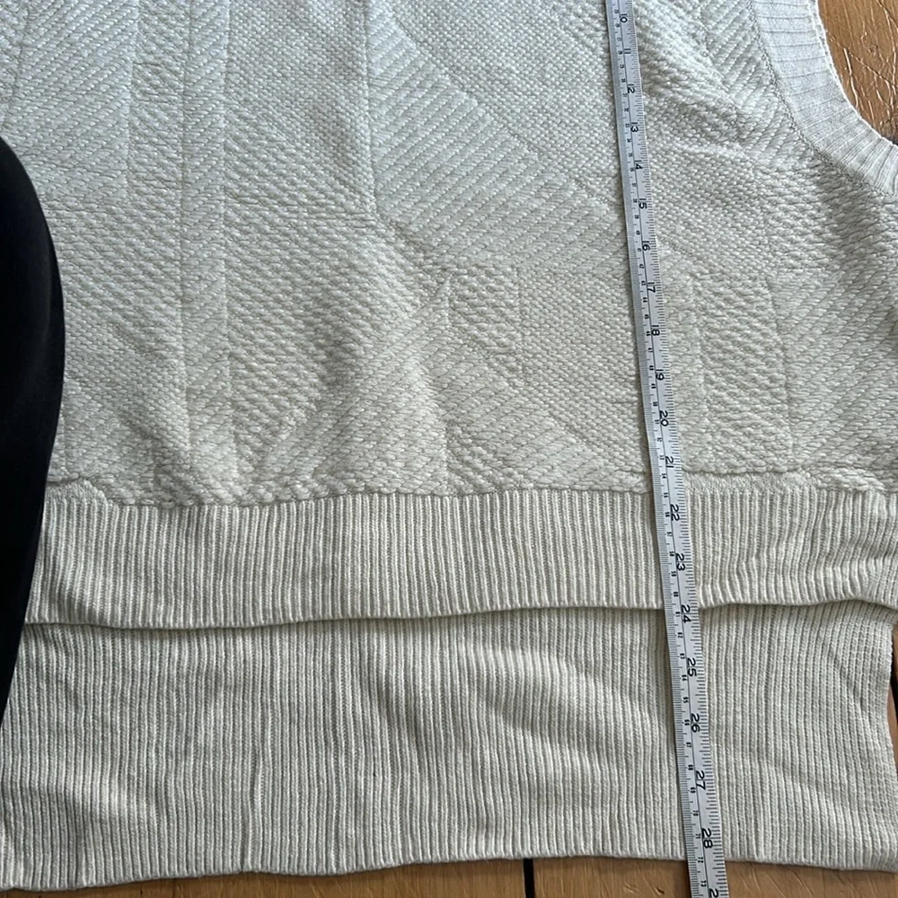 BCBGMaxazria sweater - Picture 3 of 6